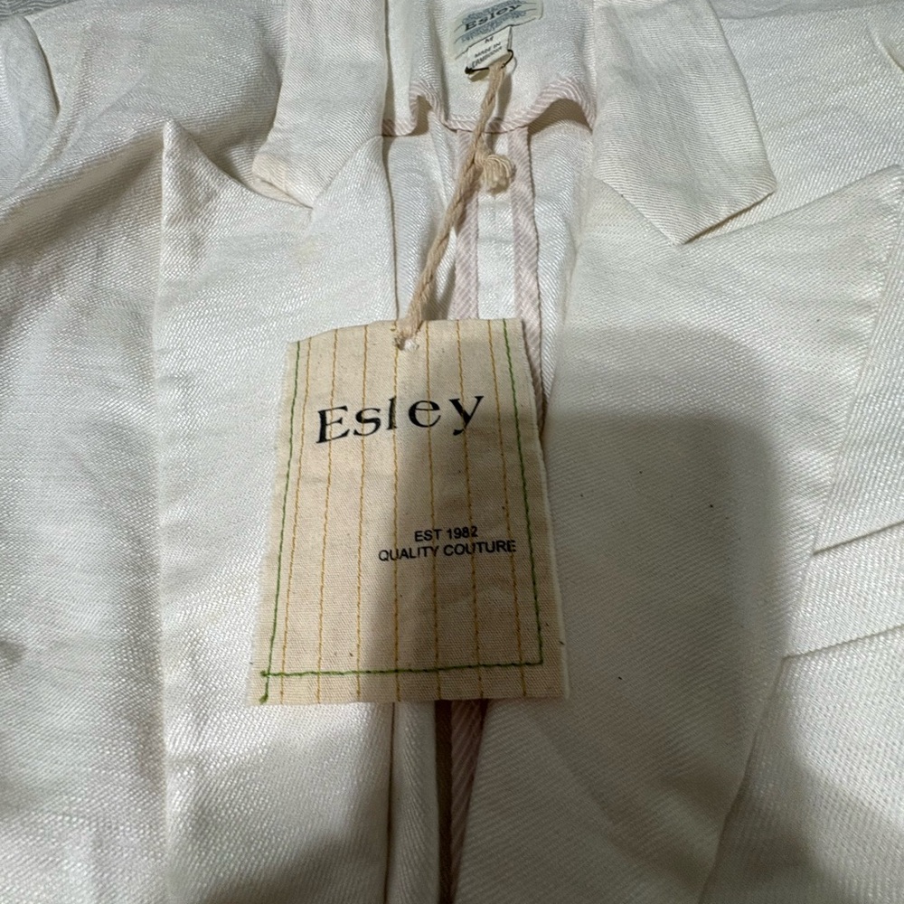 Esley Cream Linen Blazer Size M - Picture 2 of 14